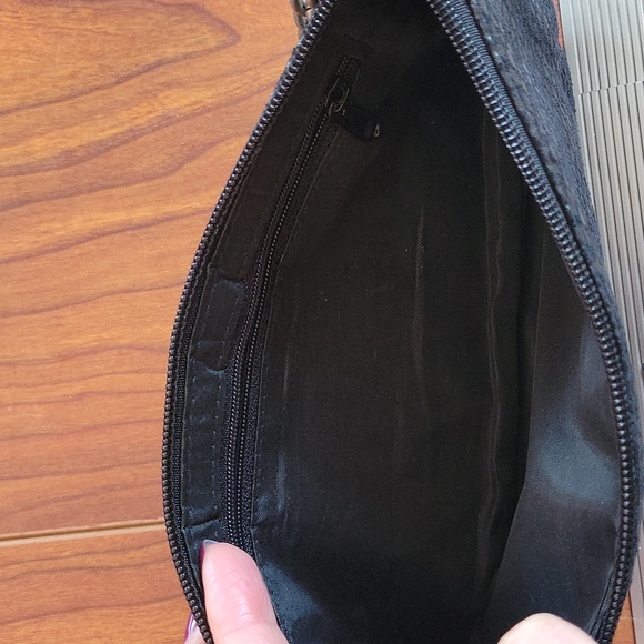 Clutch - Picture 2 of 2